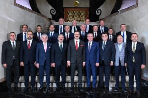 Başkan Takva 16 başlıkta sorunları Konsey’de gündeme getirdi