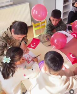 Van’da Jandarma’dan öğrencilere ziyaret ve tanıtım etkinliği