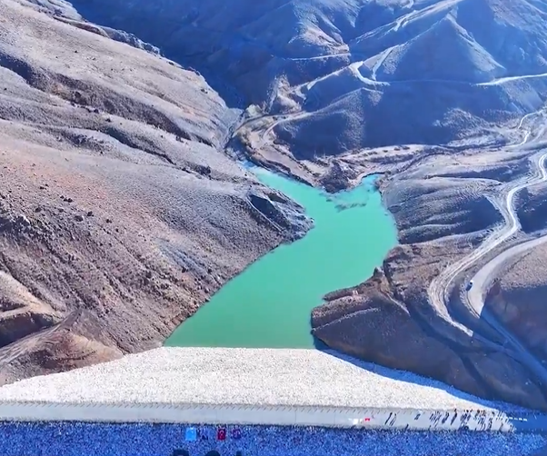 Van’da Ortanca ve Gültepe göletleriyle 7 bin 30 dekar arazi suya kavuşacak