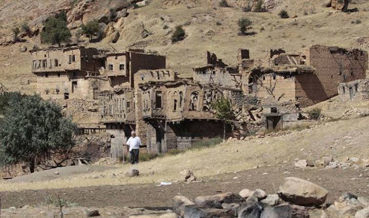 Van’da Köyler Sessizce Boşalıyor!