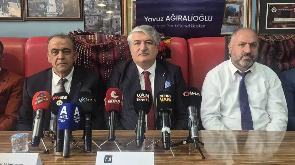 Güngör: Van’ın hak ettiği yerde olmadığını görmek üzüyor