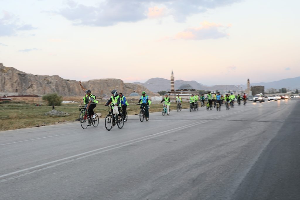 Farkındalık için pedal çevirdiler