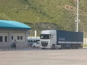 Kapıköy karşılıklı TIR geçişlerine açıldı!